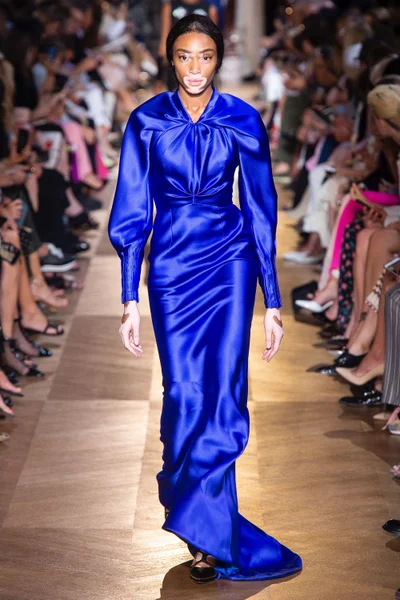 Look 11